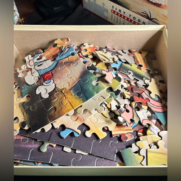 WARNER BROS VTG 90s Tiny Toon Adventure 300 piece Jigsaw puzzle. Dated 1993 - Picture 9 of 9